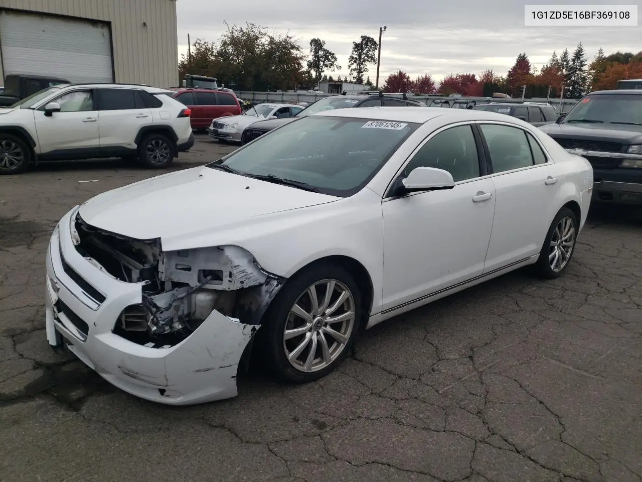 1G1ZD5E16BF369108 2011 Chevrolet Malibu 2Lt