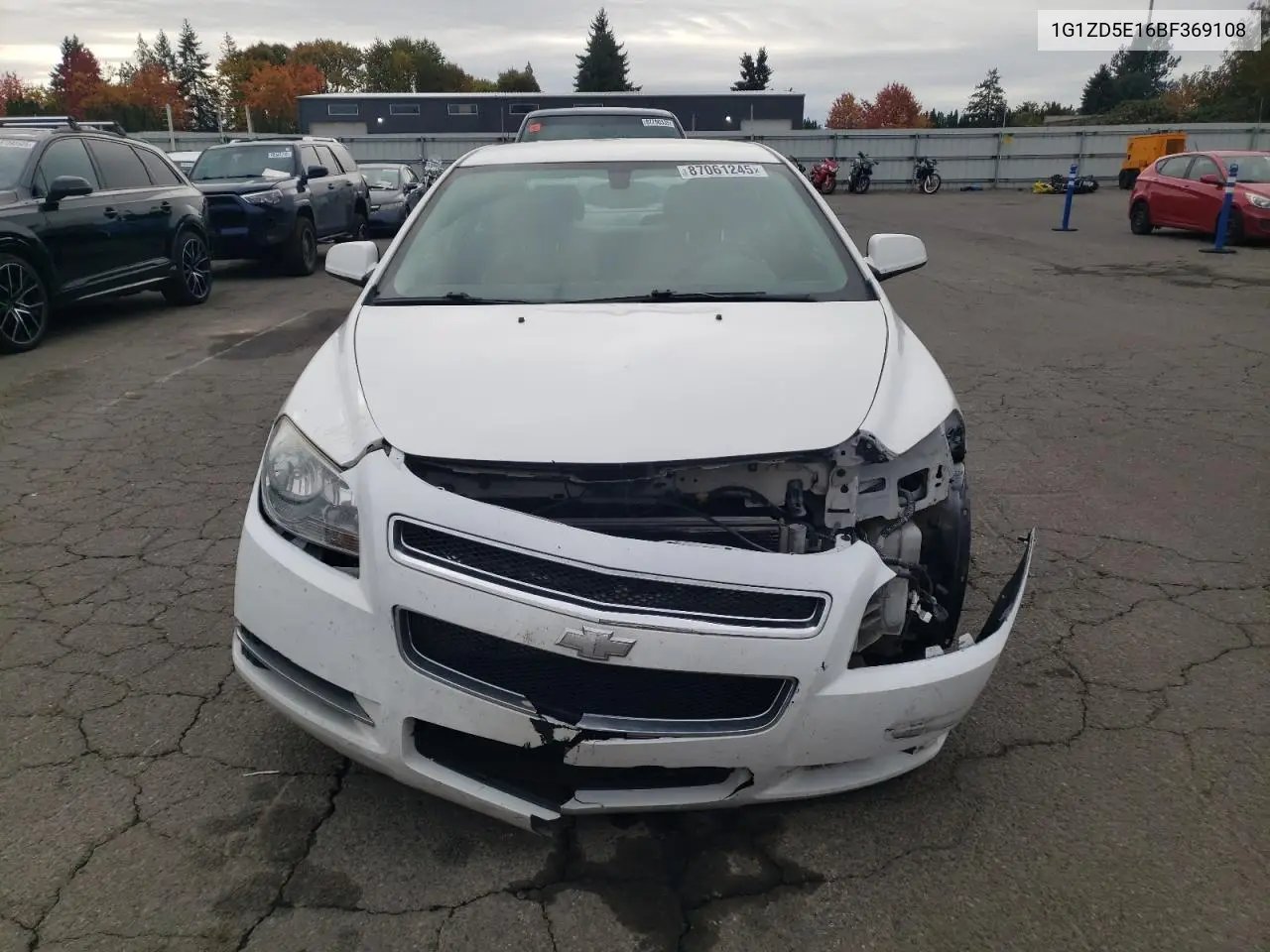 1G1ZD5E16BF369108 2011 Chevrolet Malibu 2Lt