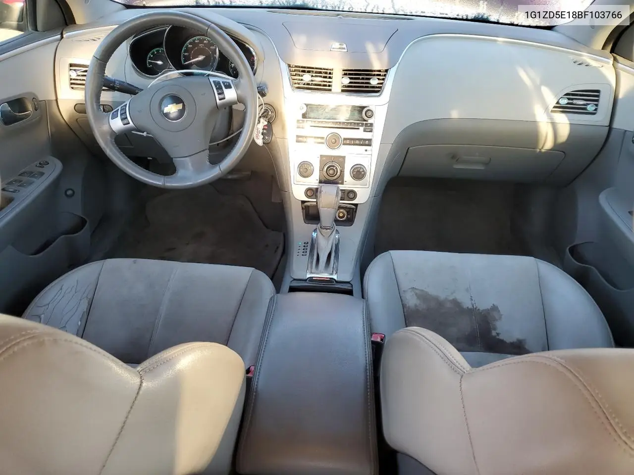 1G1ZD5E18BF103766 2011 Chevrolet Malibu 2Lt