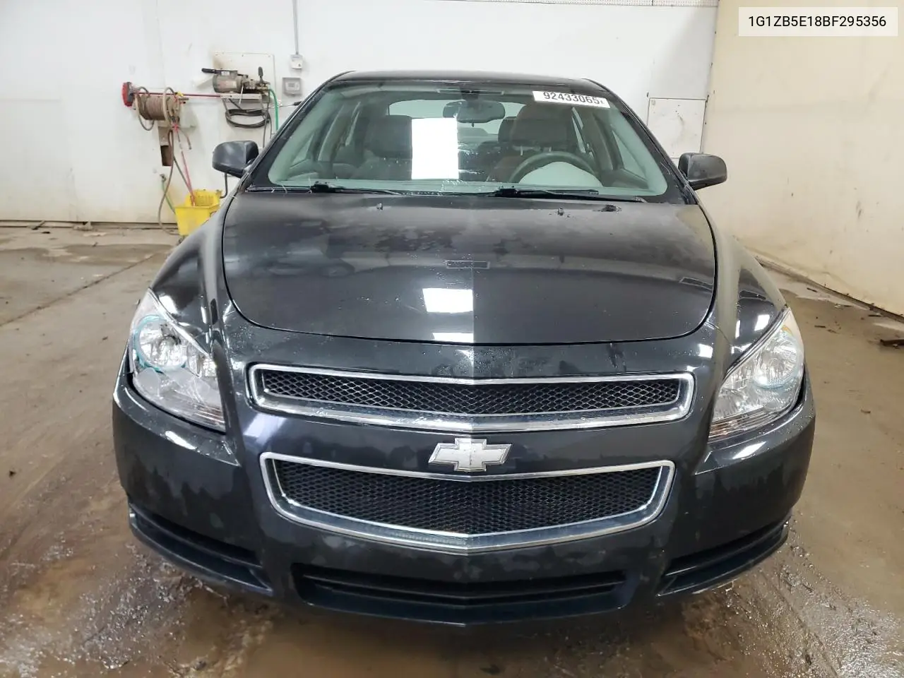 1G1ZB5E18BF295356 2011 Chevrolet Malibu Ls