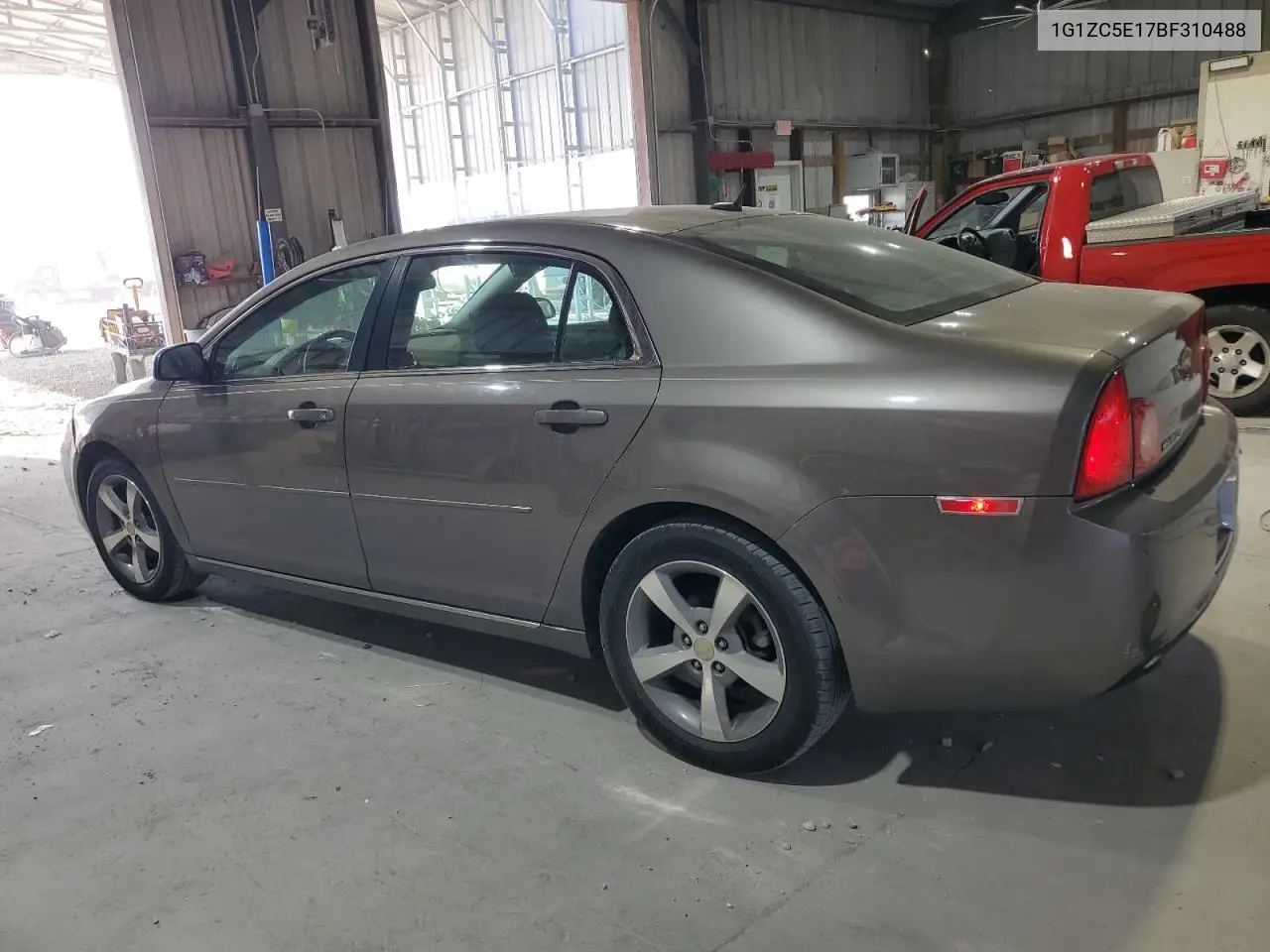 1G1ZC5E17BF310488 2011 Chevrolet Malibu 1Lt
