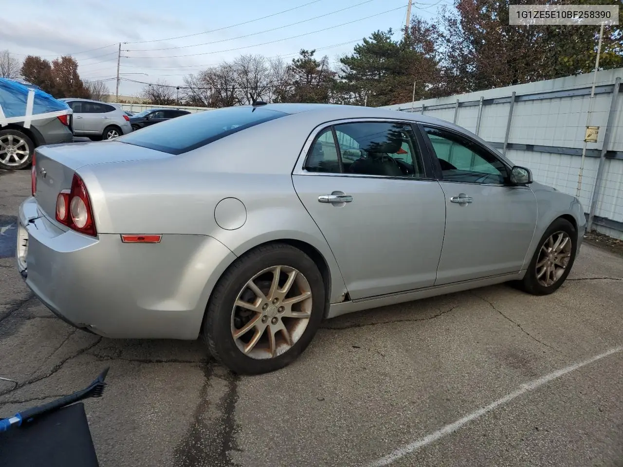 1G1ZE5E10BF258390 2011 Chevrolet Malibu Ltz