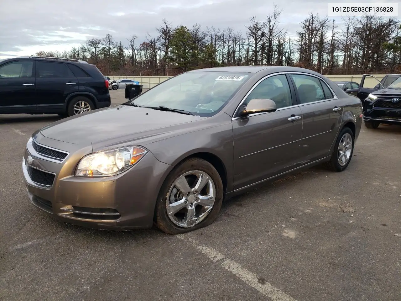1G1ZD5E03CF136828 2012 Chevrolet Malibu 2Lt