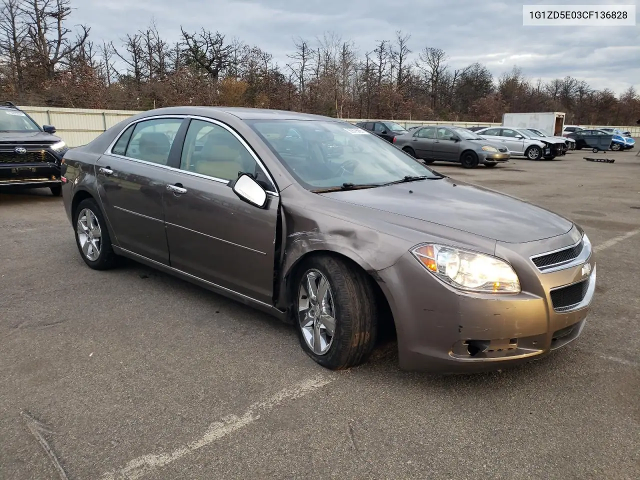 1G1ZD5E03CF136828 2012 Chevrolet Malibu 2Lt