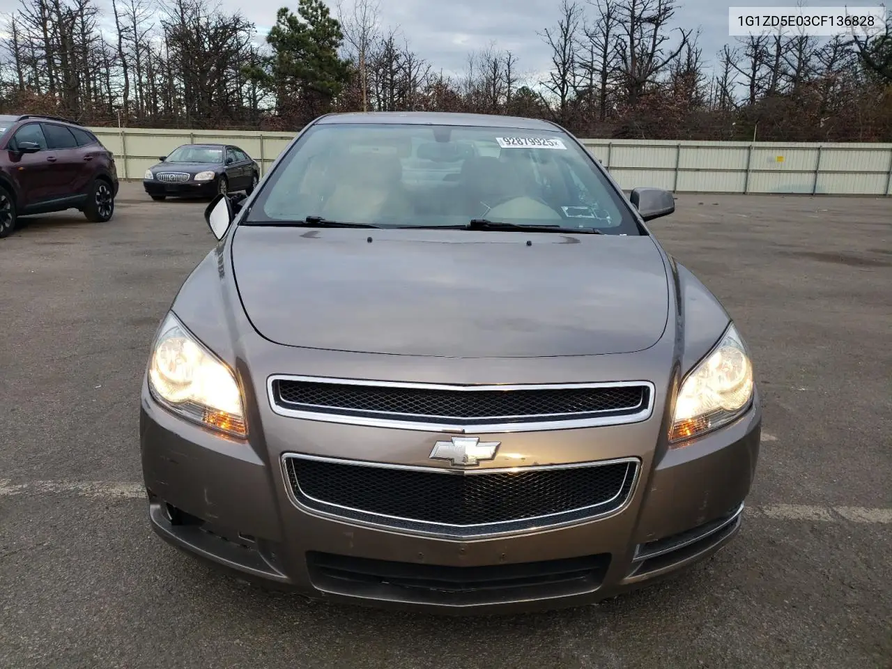 1G1ZD5E03CF136828 2012 Chevrolet Malibu 2Lt