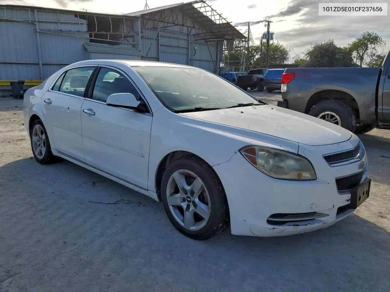 1G1ZD5E01CF237656 2012 Chevrolet Malibu 2Lt