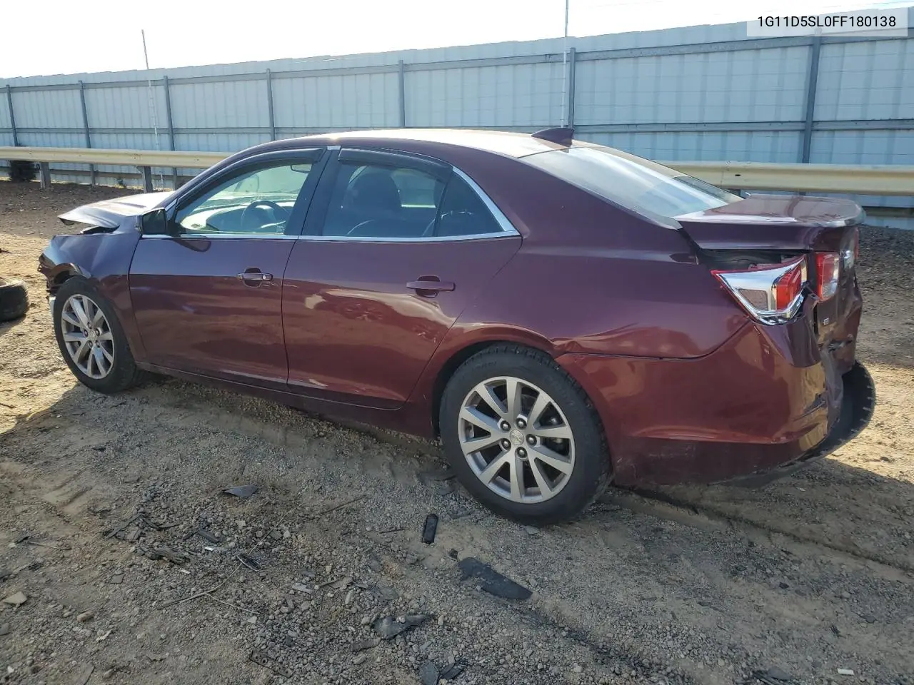 1G11D5SL0FF180138 2015 Chevrolet Malibu 2Lt