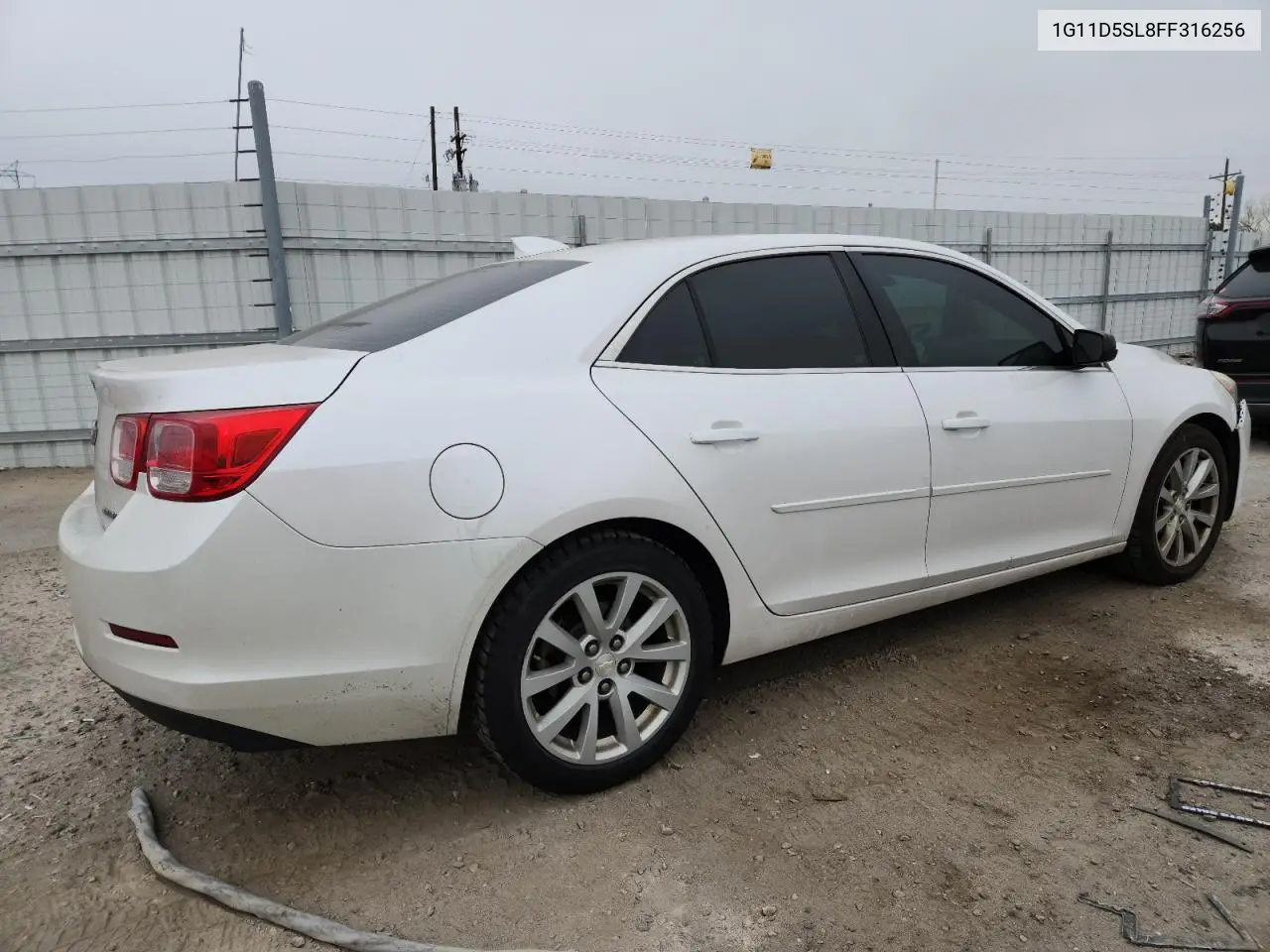 1G11D5SL8FF316256 2015 Chevrolet Malibu 2Lt