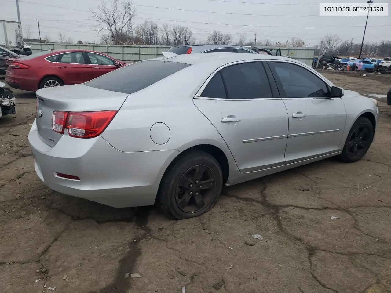1G11D5SL6FF251598 2015 Chevrolet Malibu 2Lt