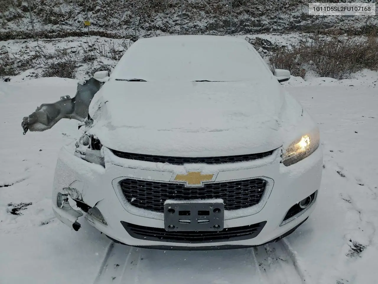 1G11D5SL2FU107168 2015 Chevrolet Malibu 2Lt