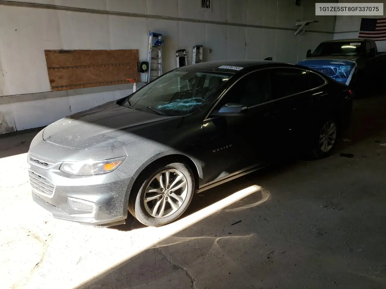 1G1ZE5ST8GF337075 2016 Chevrolet Malibu Lt