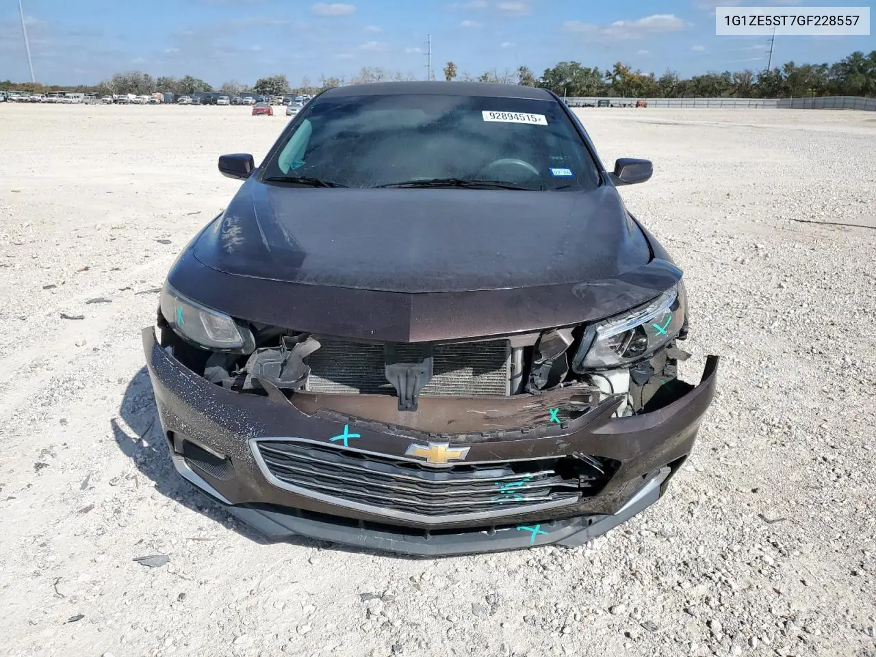 1G1ZE5ST7GF228557 2016 Chevrolet Malibu Lt
