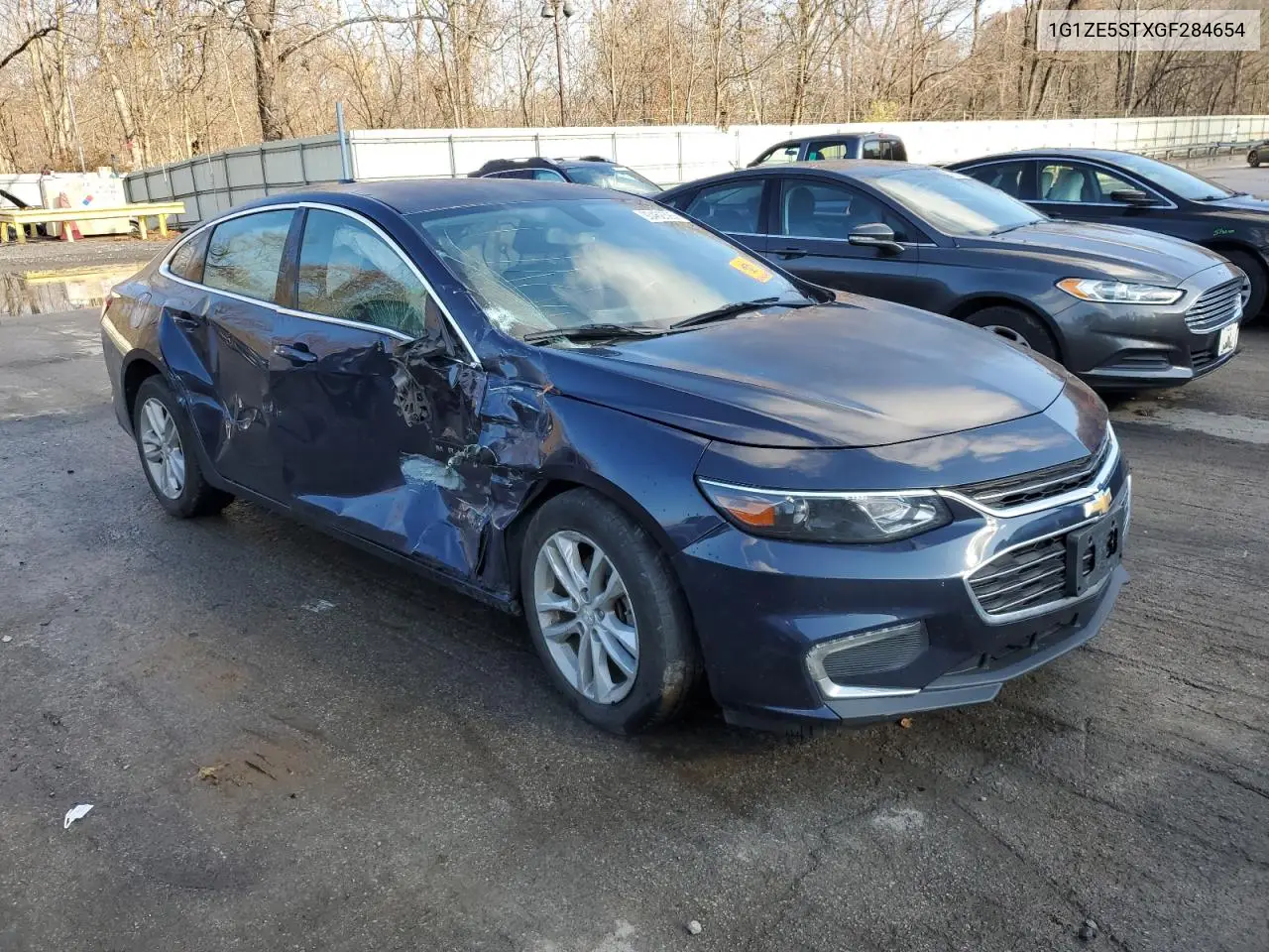 1G1ZE5STXGF284654 2016 Chevrolet Malibu Lt
