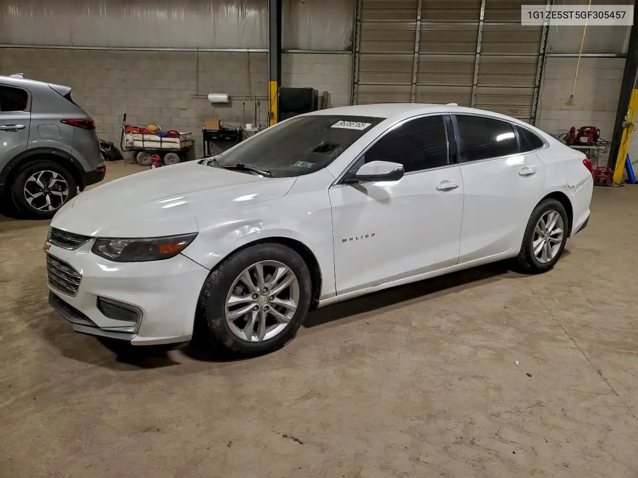 1G1ZE5ST5GF305457 2016 Chevrolet Malibu Lt