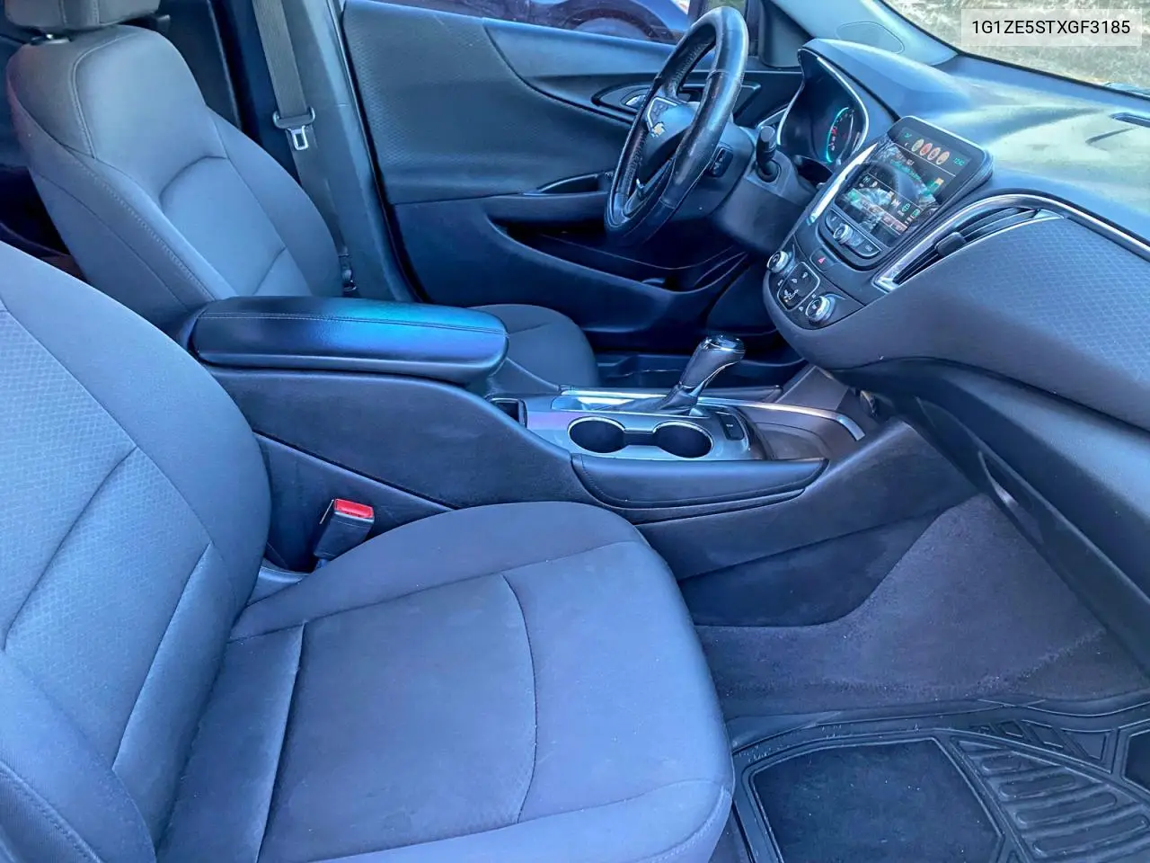 1G1ZE5STXGF3185 2016 Chevrolet Malibu Lt