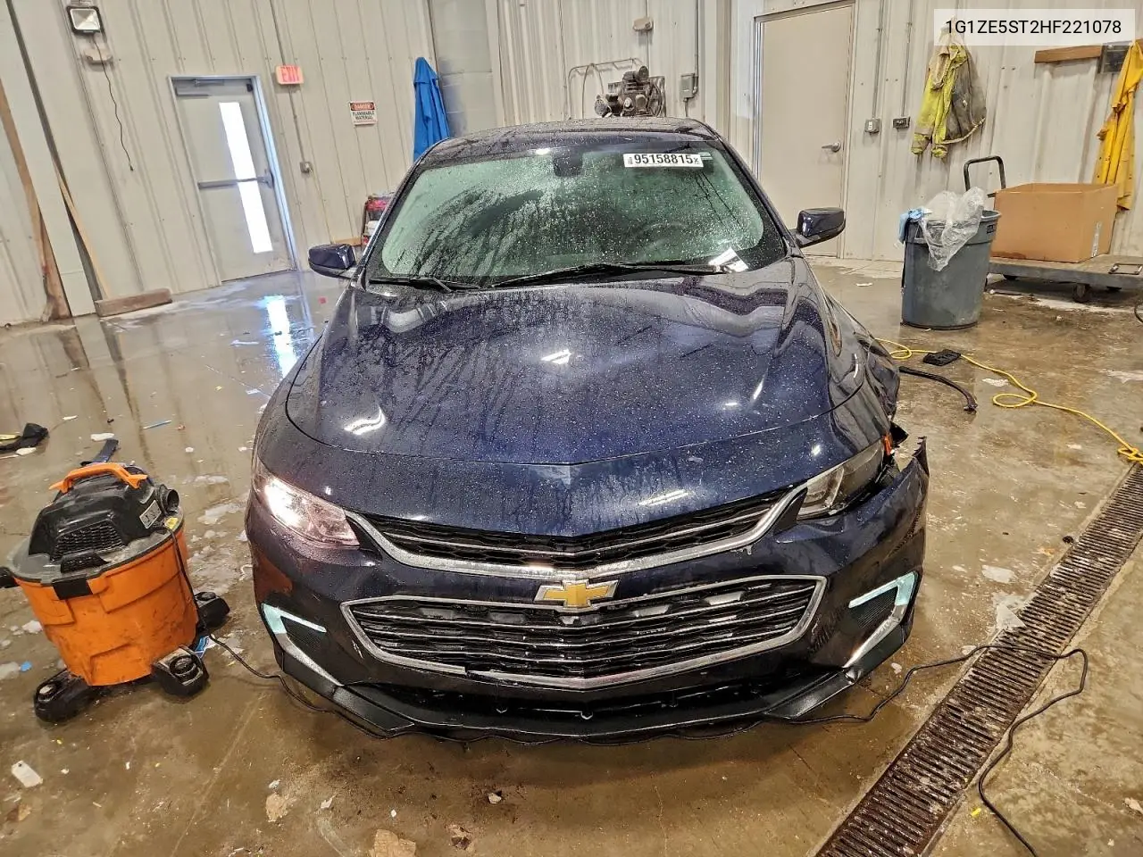 1G1ZE5ST2HF221078 2017 Chevrolet Malibu Lt