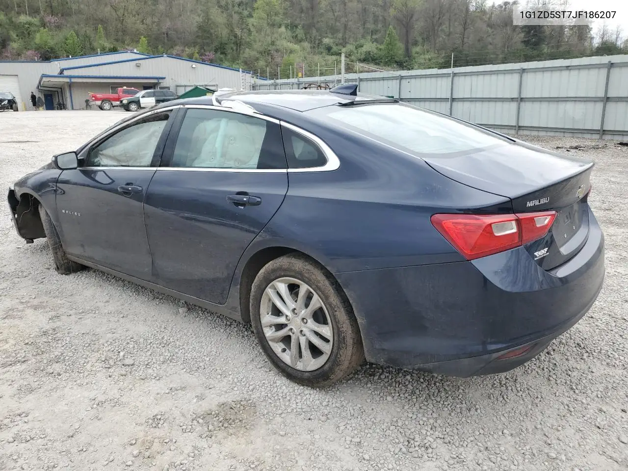 1G1ZD5ST7JF186207 2018 Chevrolet Malibu Lt