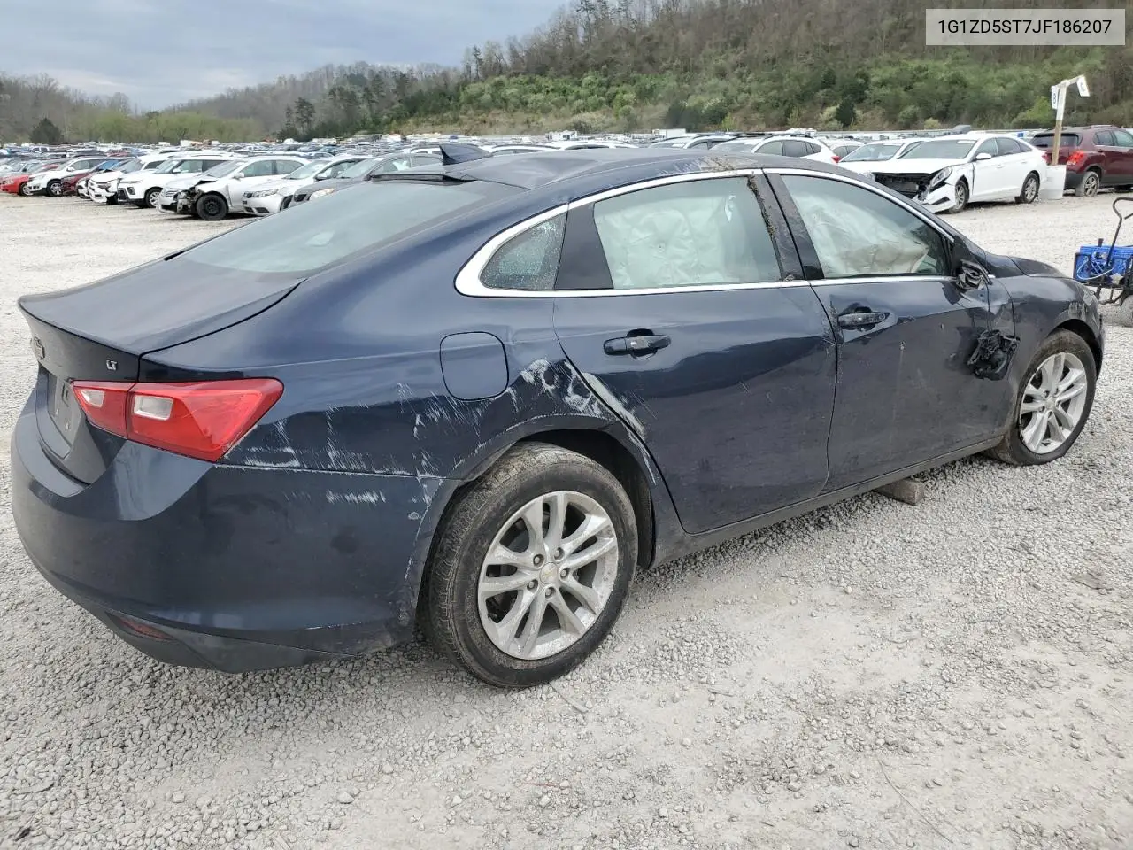 1G1ZD5ST7JF186207 2018 Chevrolet Malibu Lt