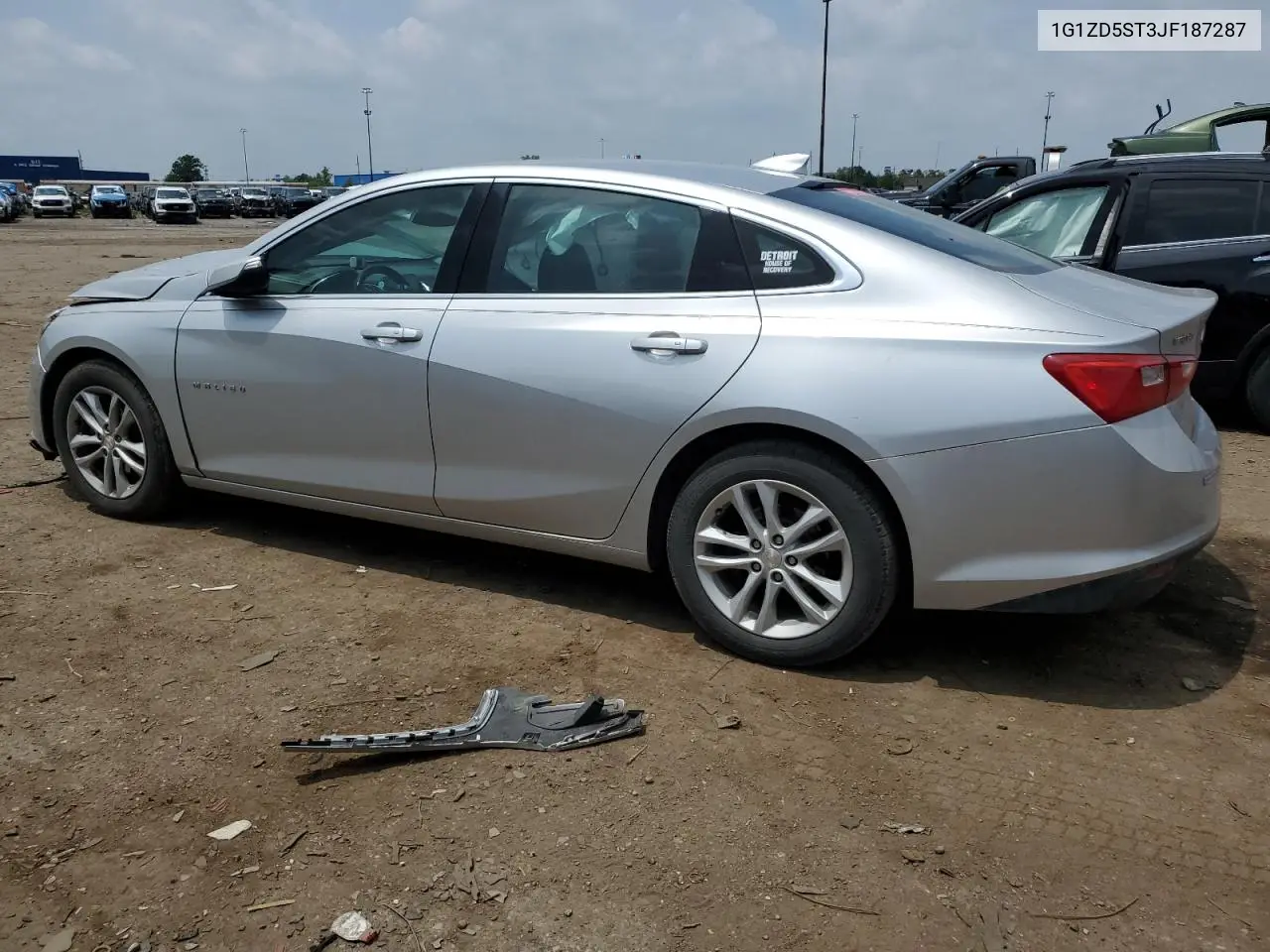 1G1ZD5ST3JF187287 2018 Chevrolet Malibu Lt