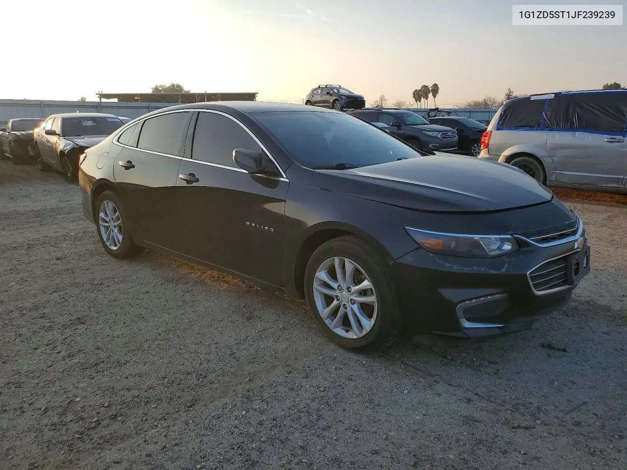 1G1ZD5ST1JF239239 2018 Chevrolet Malibu Lt