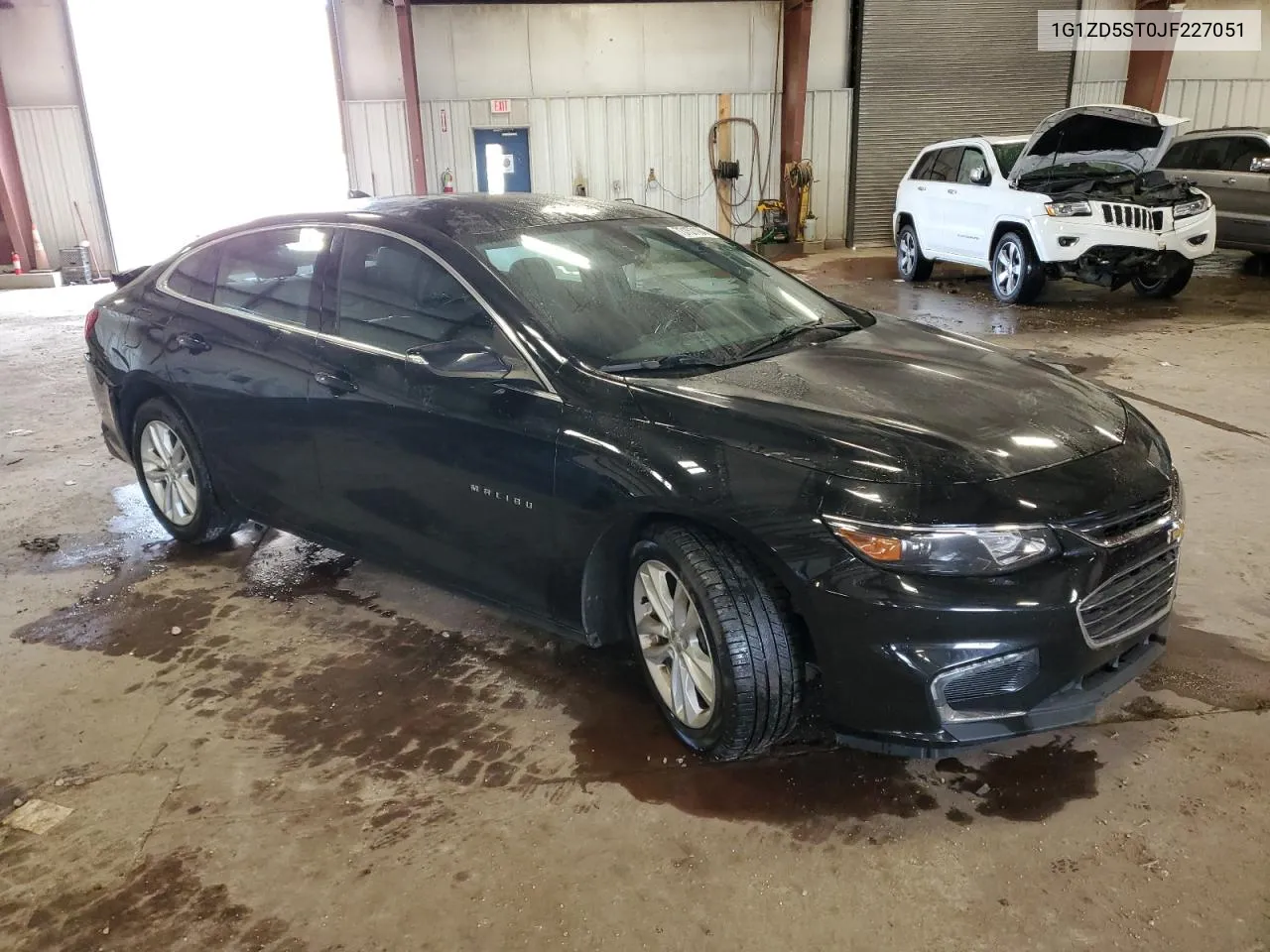 1G1ZD5ST0JF227051 2018 Chevrolet Malibu Lt