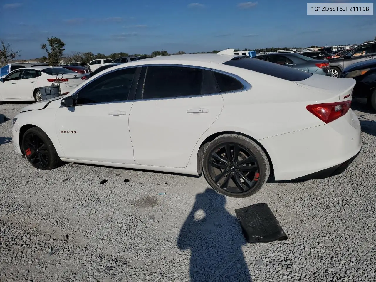 1G1ZD5ST5JF211198 2018 Chevrolet Malibu Lt