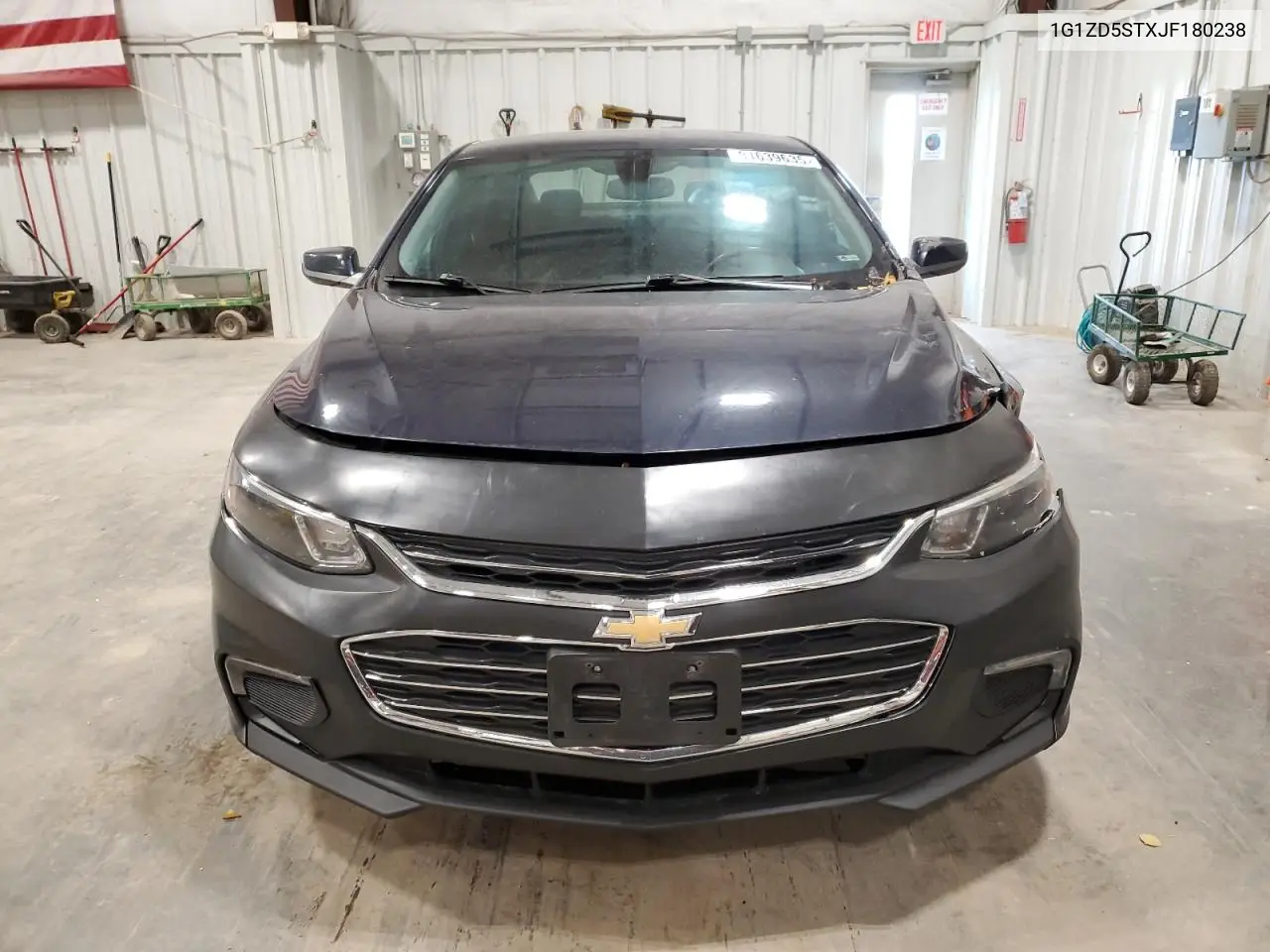 1G1ZD5STXJF180238 2018 Chevrolet Malibu Lt