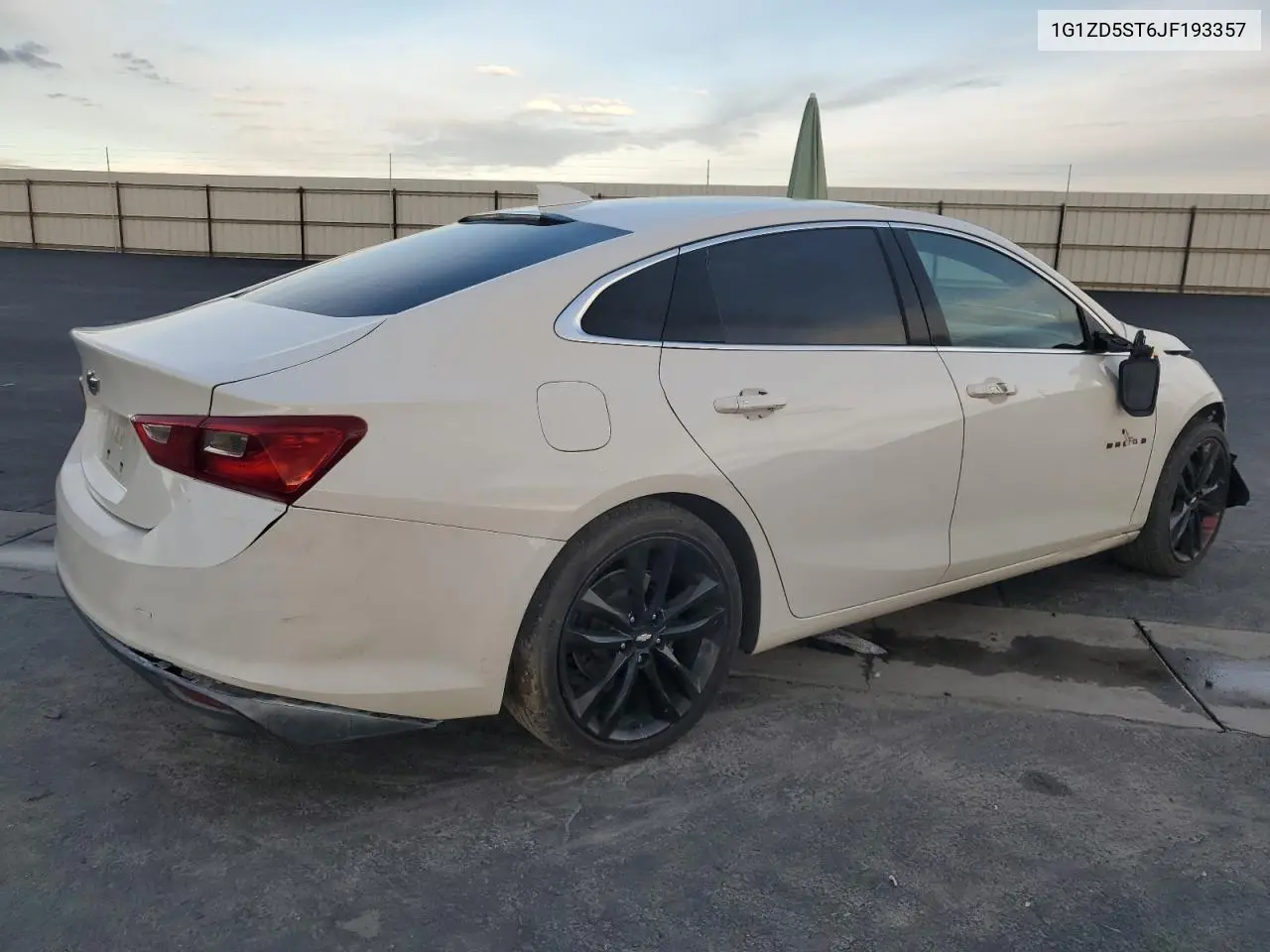 1G1ZD5ST6JF193357 2018 Chevrolet Malibu Lt