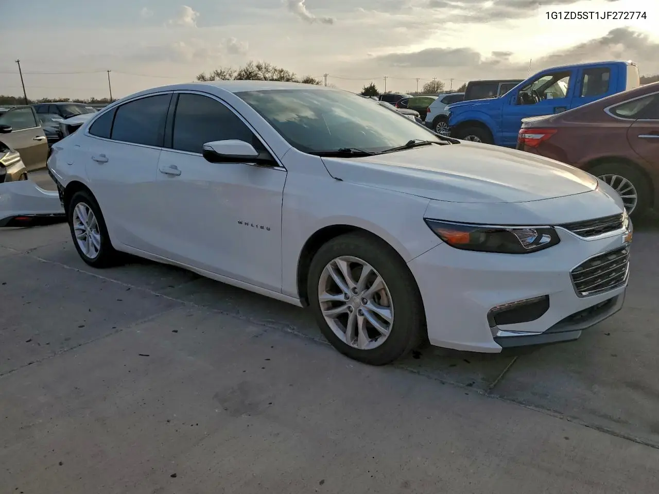 1G1ZD5ST1JF272774 2018 Chevrolet Malibu Lt
