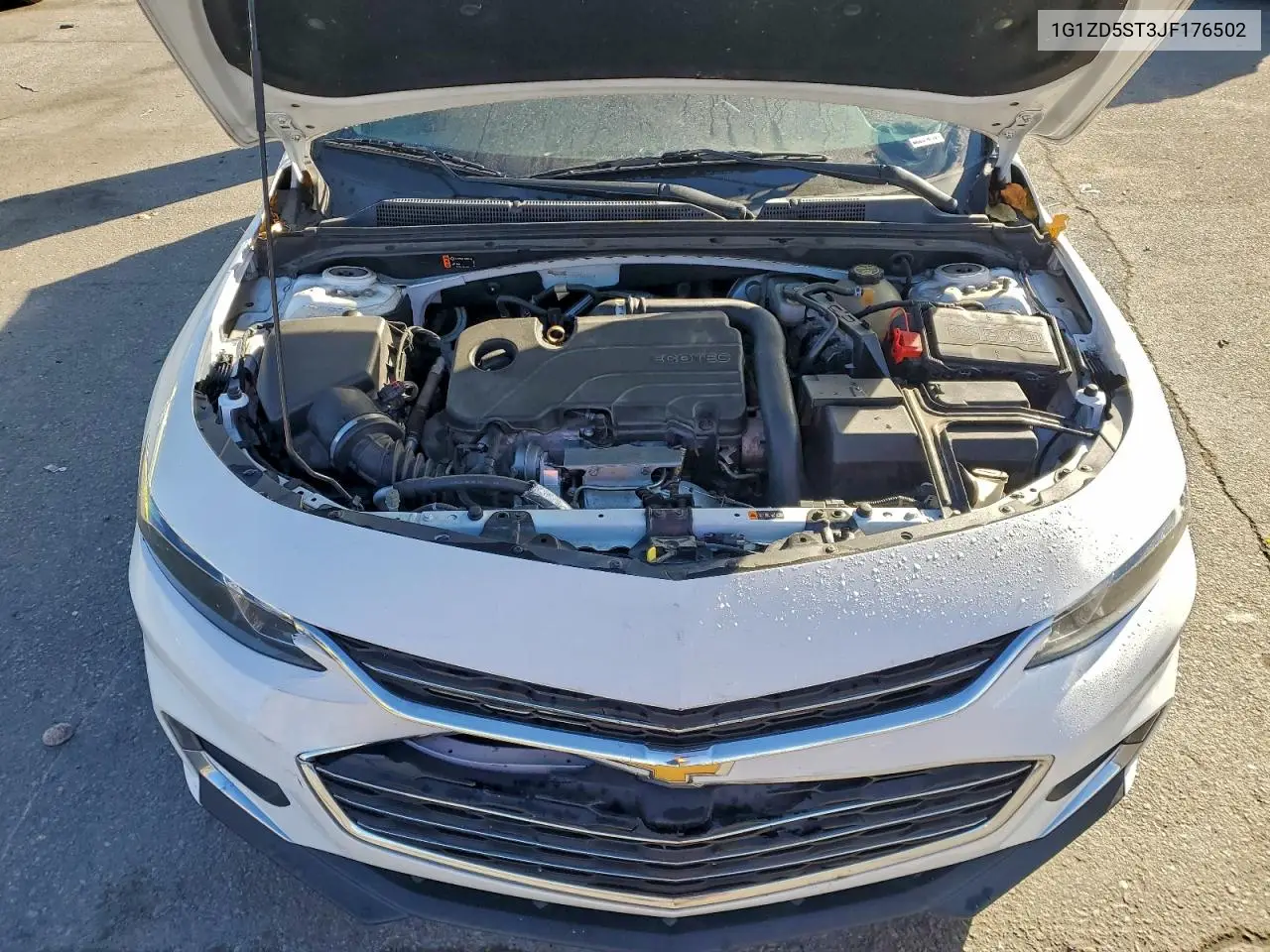 1G1ZD5ST3JF176502 2018 Chevrolet Malibu Lt