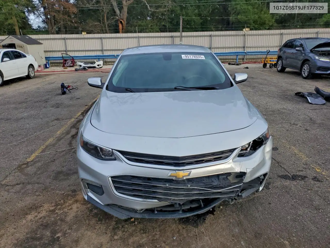 1G1ZD5ST9JF177329 2018 Chevrolet Malibu Lt