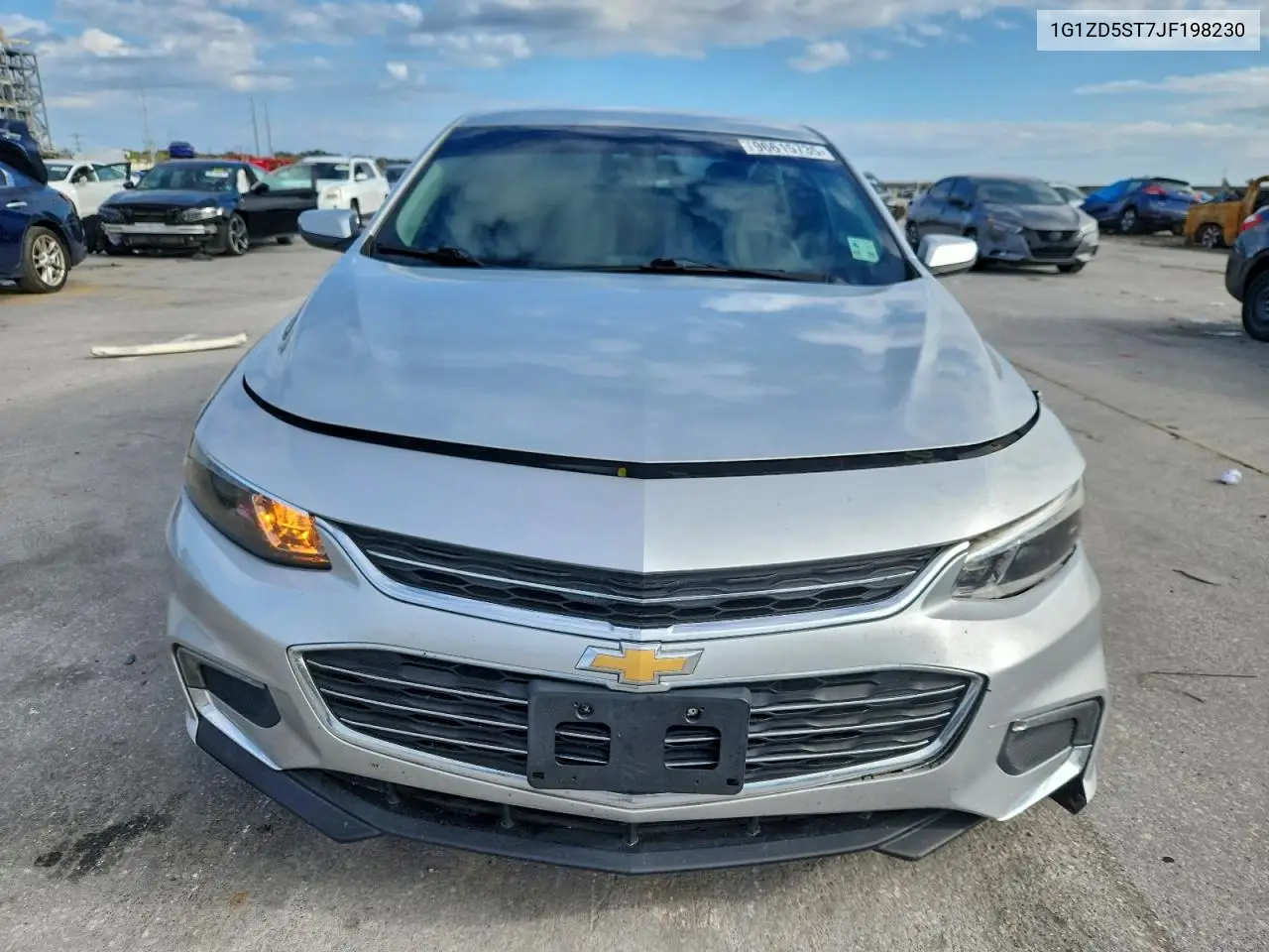 1G1ZD5ST7JF198230 2018 Chevrolet Malibu Lt