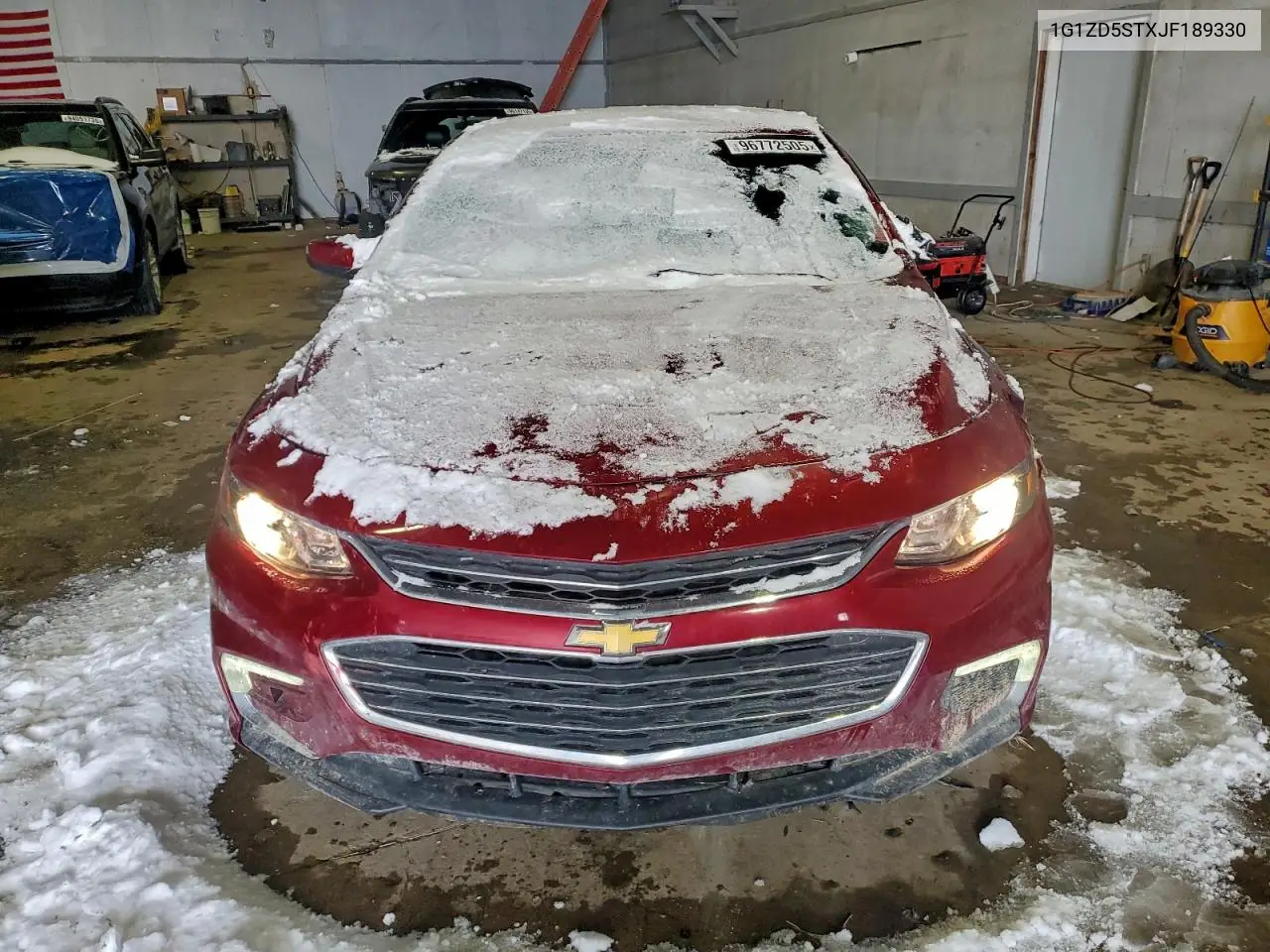 1G1ZD5STXJF189330 2018 Chevrolet Malibu Lt