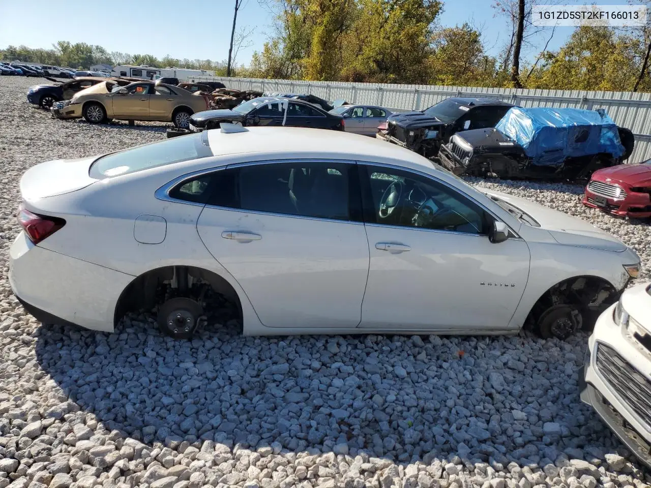 1G1ZD5ST2KF166013 2019 Chevrolet Malibu Lt