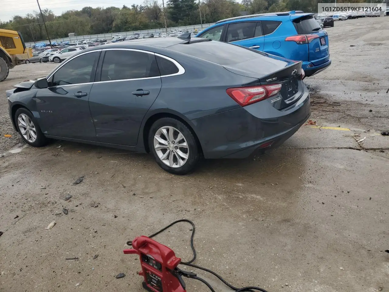 1G1ZD5ST9KF121604 2019 Chevrolet Malibu Lt