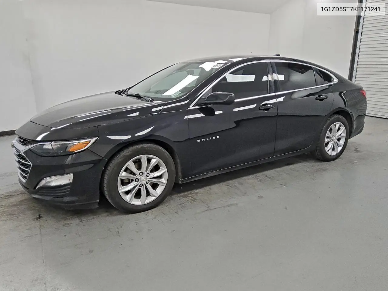 1G1ZD5ST7KF171241 2019 Chevrolet Malibu Lt