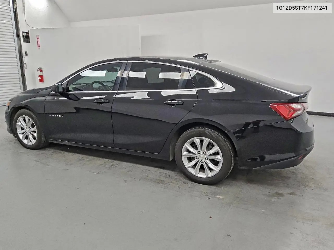1G1ZD5ST7KF171241 2019 Chevrolet Malibu Lt