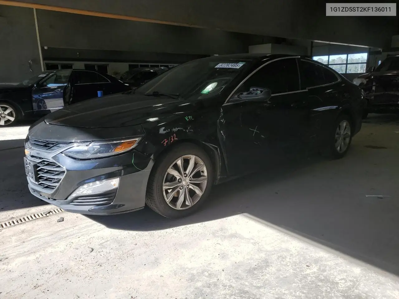 1G1ZD5ST2KF136011 2019 Chevrolet Malibu Lt
