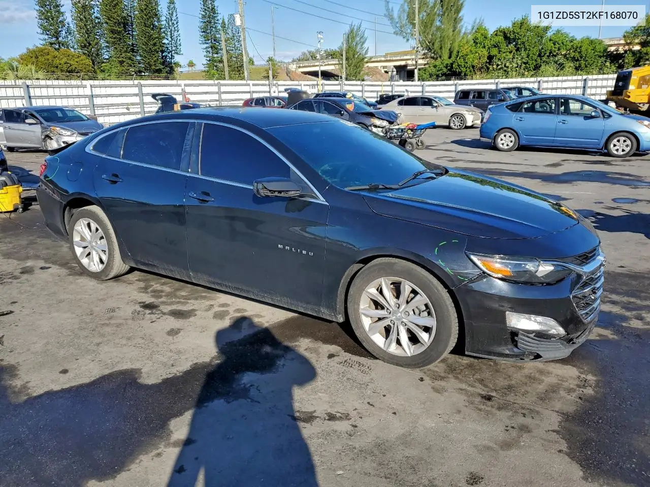 1G1ZD5ST2KF168070 2019 Chevrolet Malibu Lt