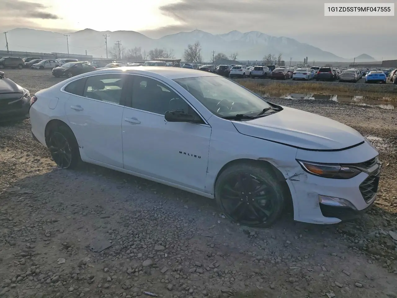 1G1ZD5ST9MF047555 2021 Chevrolet Malibu Lt