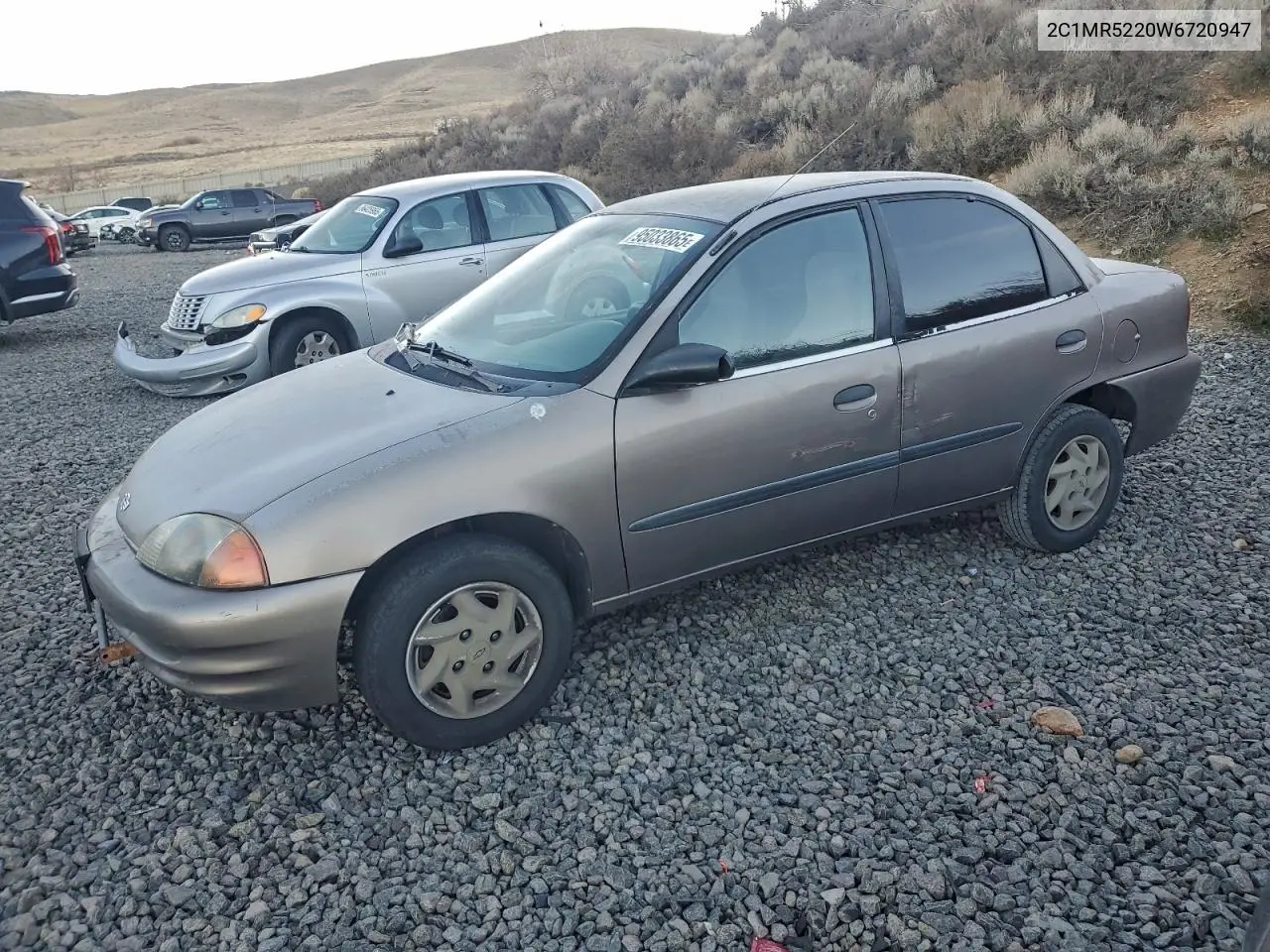 2C1MR5220W6720947 1998 Chevrolet Metro Lsi