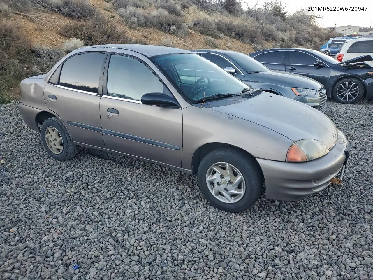2C1MR5220W6720947 1998 Chevrolet Metro Lsi