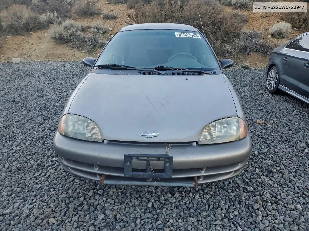 2C1MR5220W6720947 1998 Chevrolet Metro Lsi