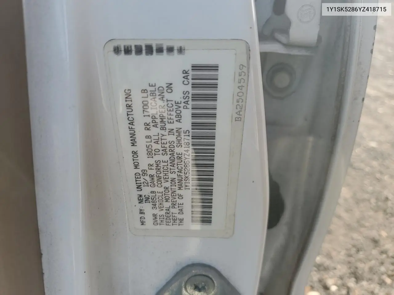 1Y1SK5286YZ418715 2000 Chevrolet Geo Prizm Base