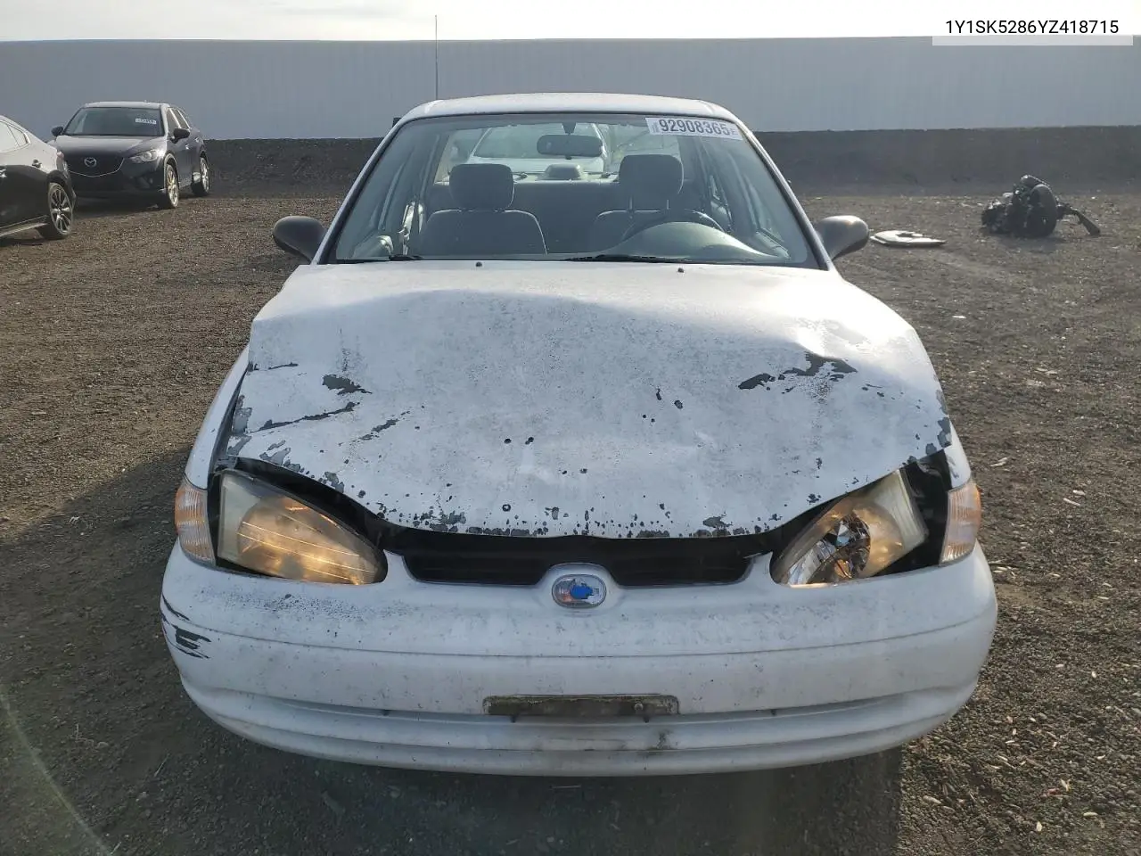 1Y1SK5286YZ418715 2000 Chevrolet Geo Prizm Base