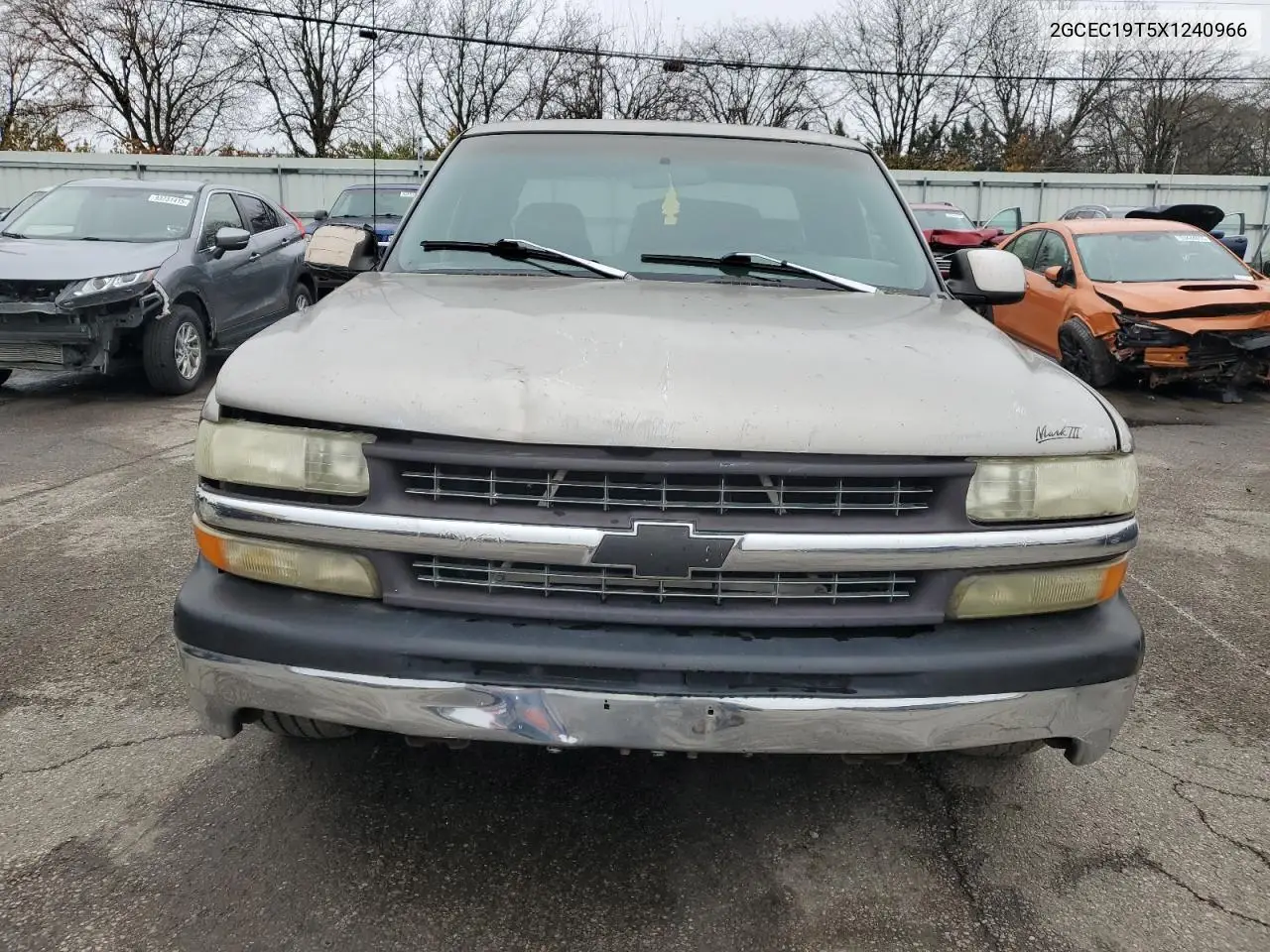 2GCEC19T5X1240966 1999 Chevrolet Silverado C1500