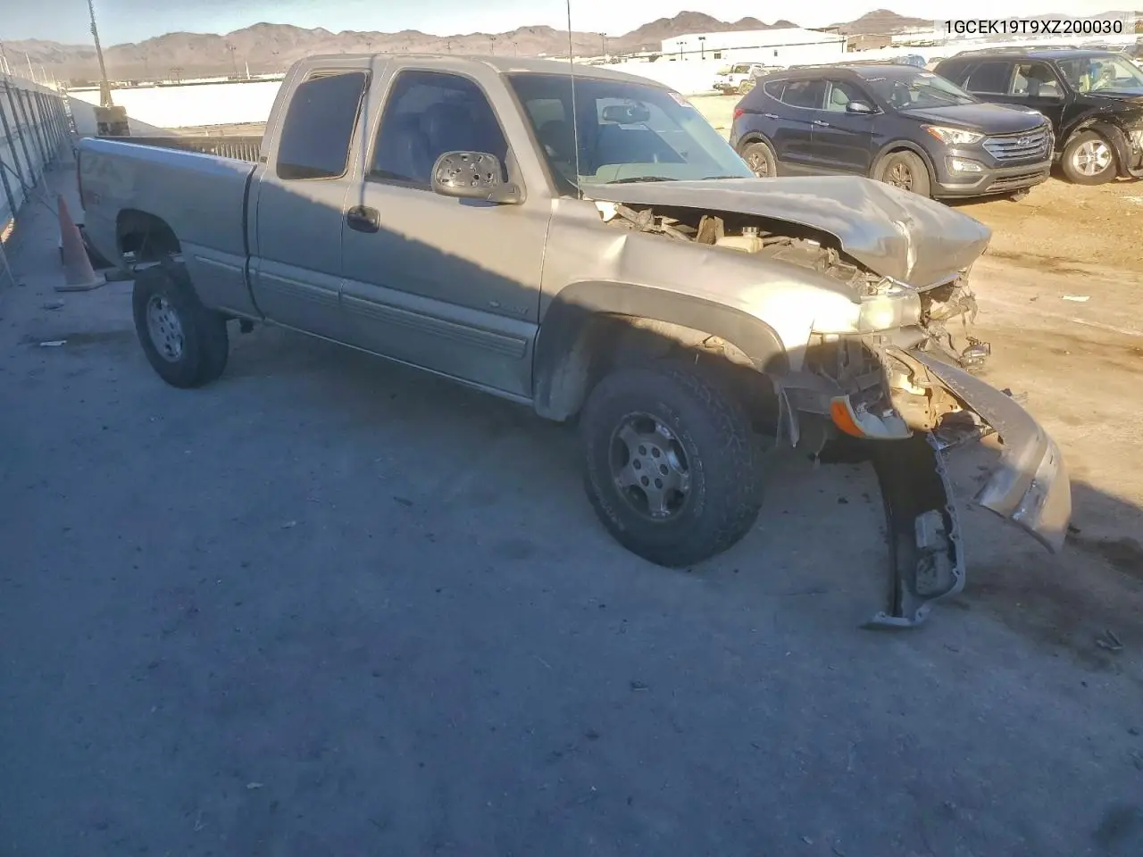 1GCEK19T9XZ200030 1999 Chevrolet Silverado K1500