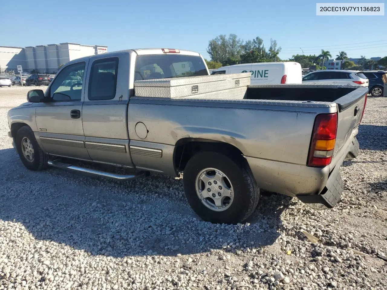 2GCEC19V7Y1136823 2000 Chevrolet Silverado C1500