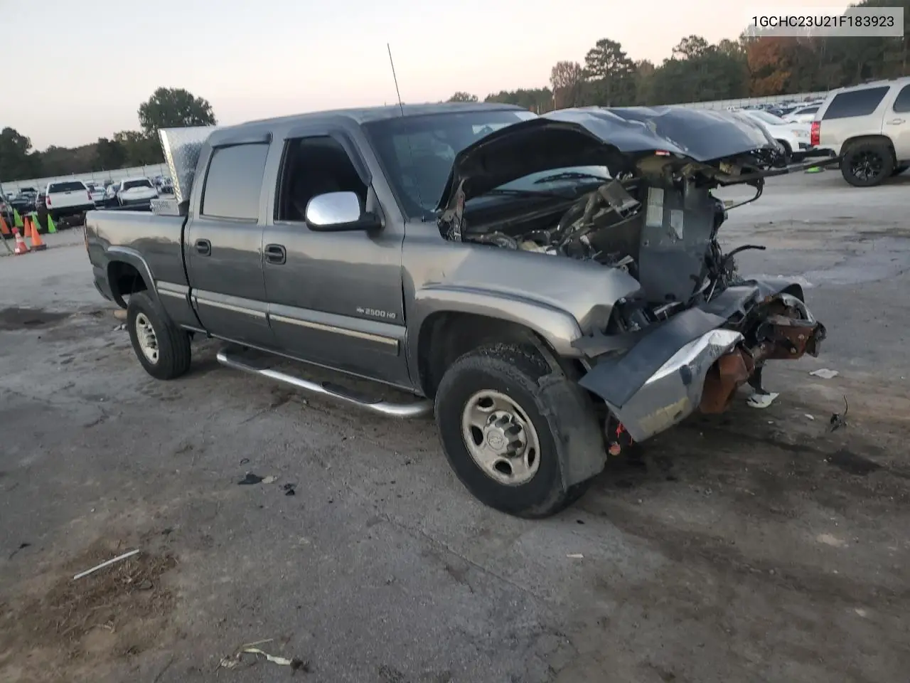 1GCHC23U21F183923 2001 Chevrolet Silverado C2500 Heavy Duty
