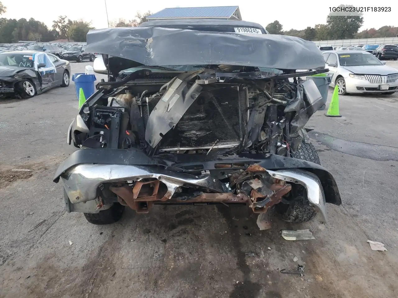 1GCHC23U21F183923 2001 Chevrolet Silverado C2500 Heavy Duty